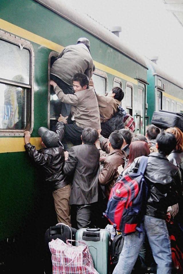 这样的春运场景，应该再也看不到了春运 春运气氛