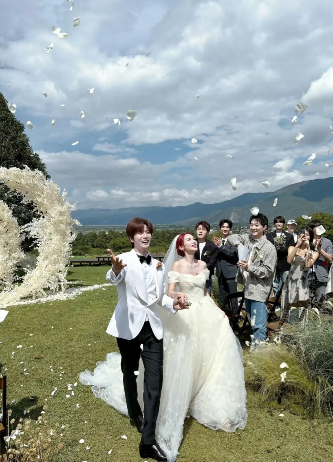 爱人 亲人 挚友 婚礼 。爱情