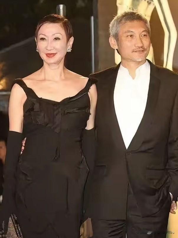 施南生去世，
最让网友好奇的，
不是她的后事没有儿女操办，而是她的亿万家产，根本