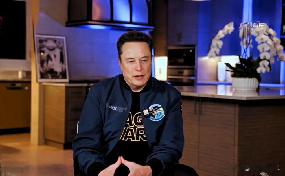 马斯克谈星舰的终极意义，“这不只是造火箭，而是让生命实现‘多行星化’，这是足以载