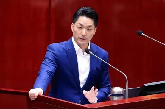 台湾地区恐怕要大洗牌！岛内正流传着一个几乎板上钉钉的预判：只要蒋万安在 2026