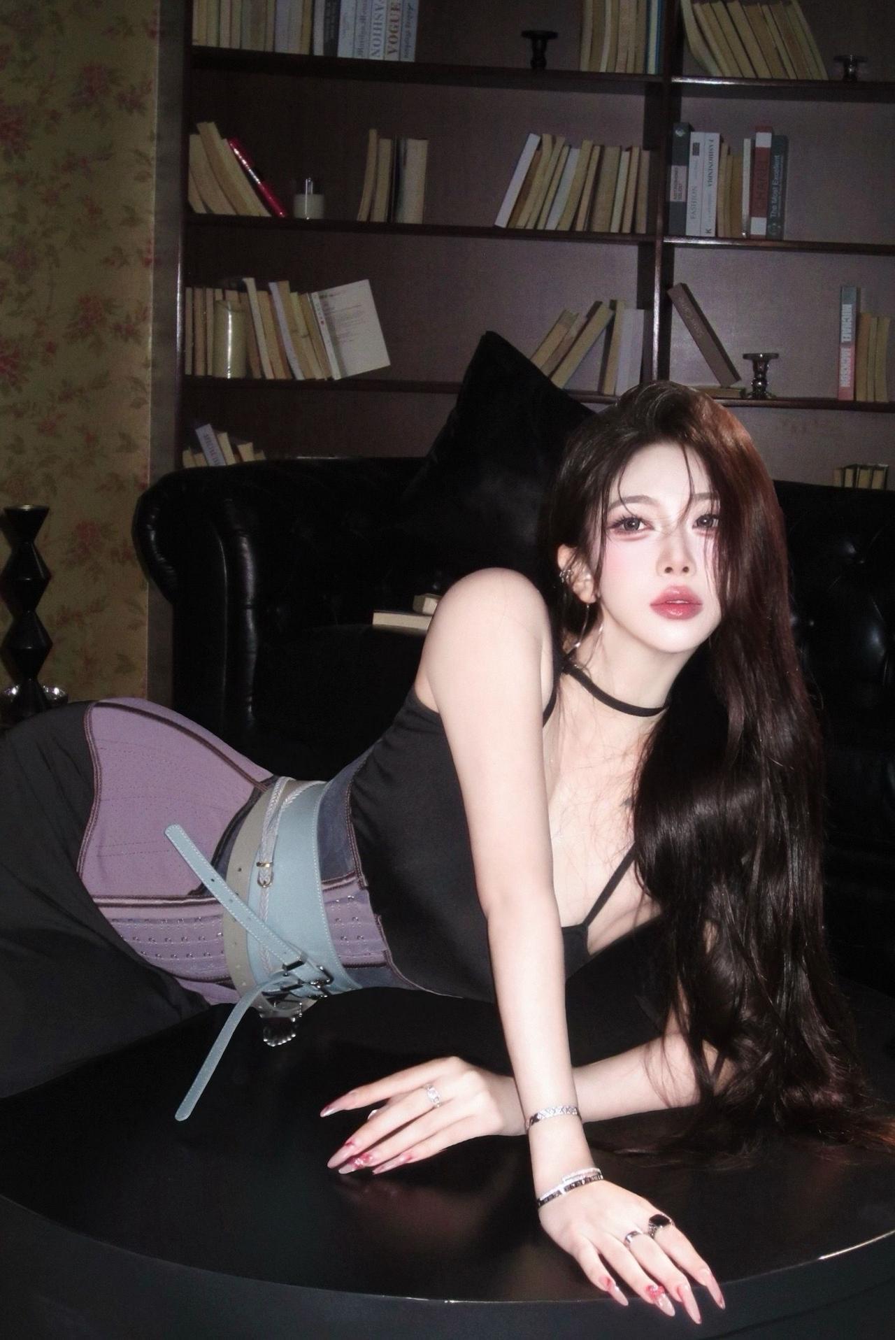 壁纸分享 第31期[爆竹]

  点赞&关注我➕[加一]，

每日持续更新中[碰