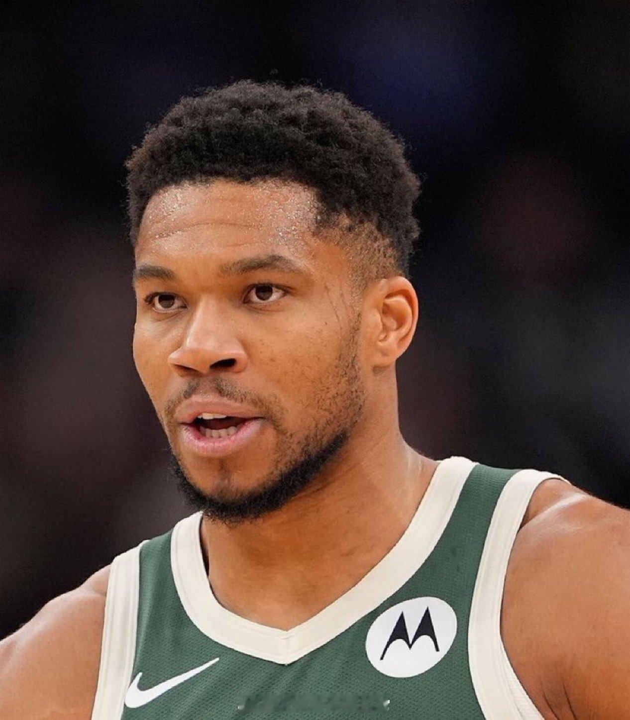 文霍斯特：勇士队在交易扬尼斯·阿德托昆博的交易方案中提供了四个不受保护的首轮选秀