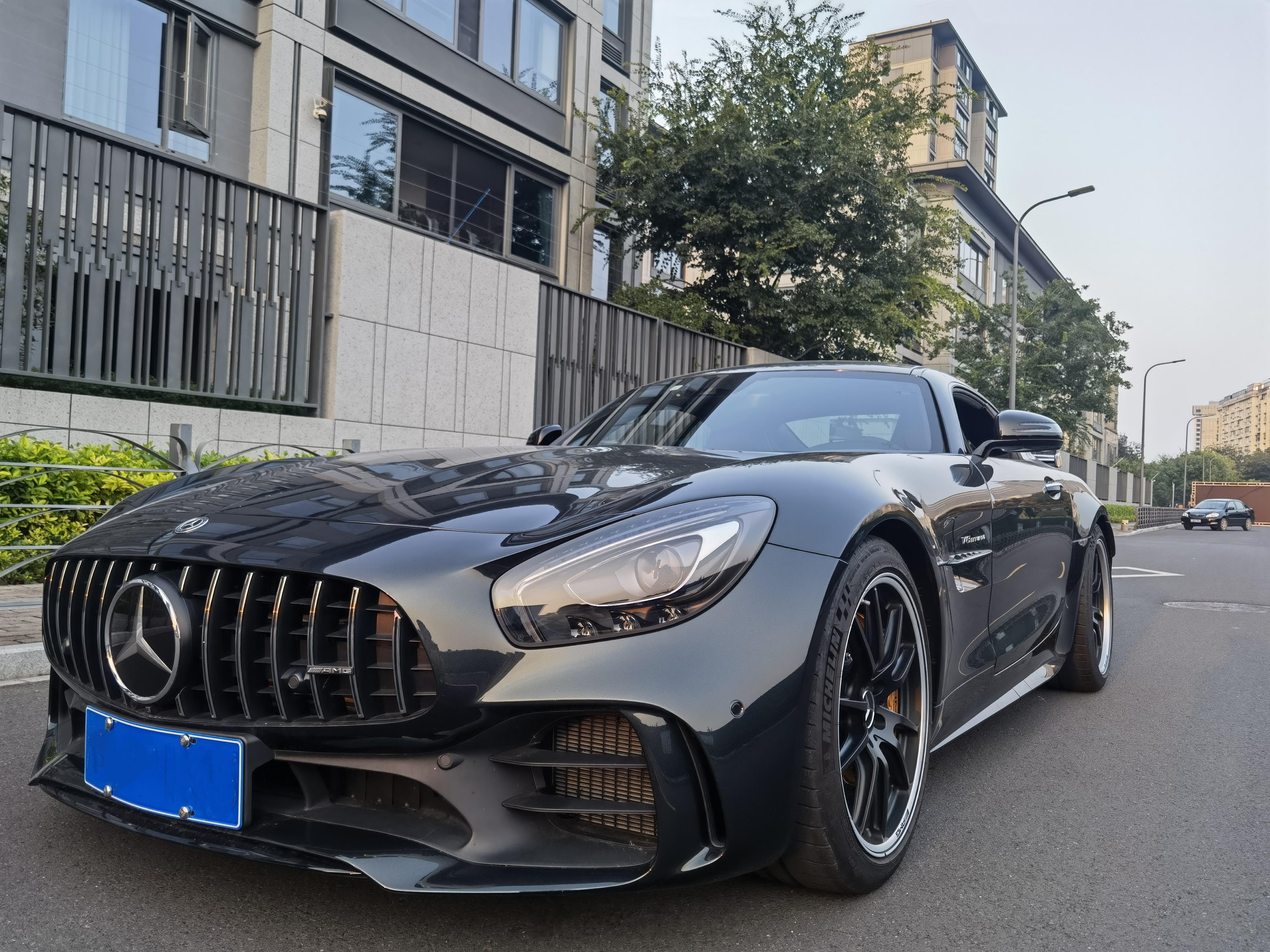 奔驰 AMG GT R 石墨灰 极品二手车[酷]4.0T大V8，585匹马力，零