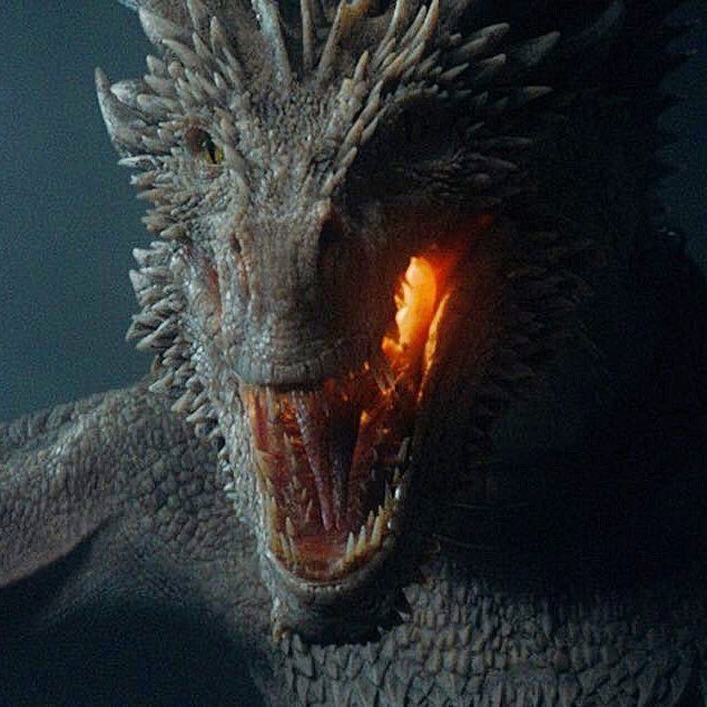 权力的游戏拍电影华纳兄弟正在开发电影版《权力的游戏》，由博·威利蒙（《纸牌屋》《