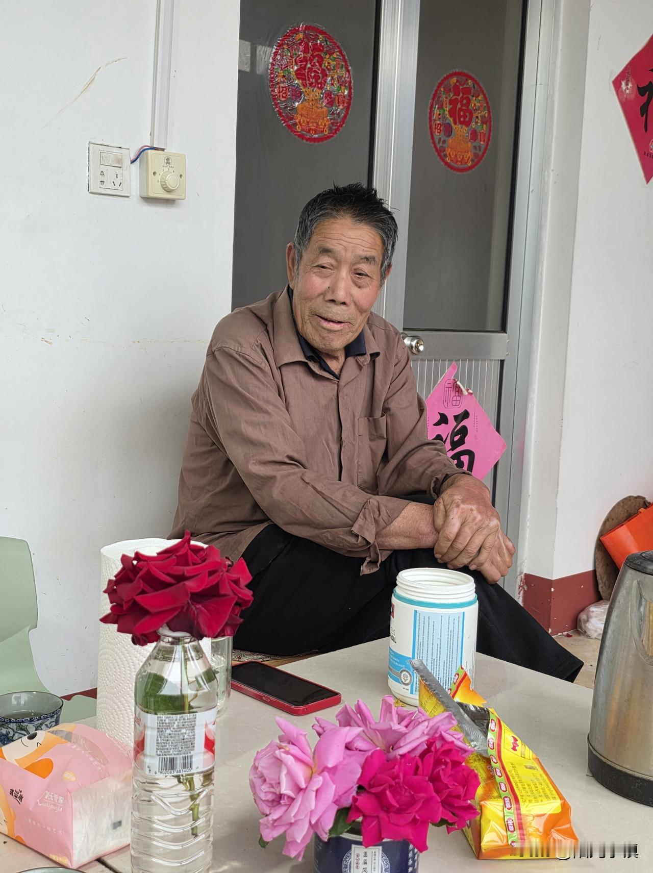 我的小学老师，让我想起50多年前，我和60个孩子死里逃生的往事……

这位79岁