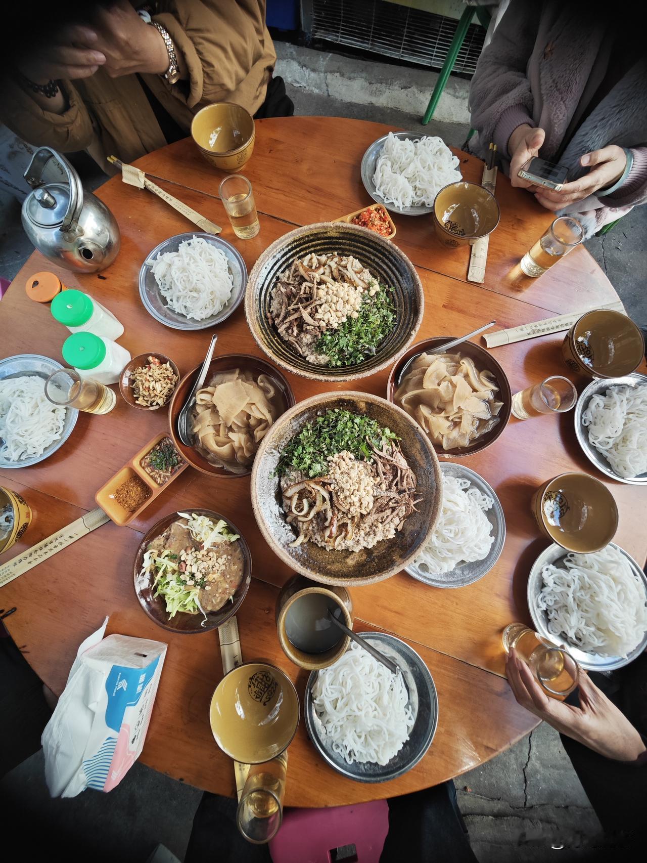 过手米线，重在过手，仪式感必须有