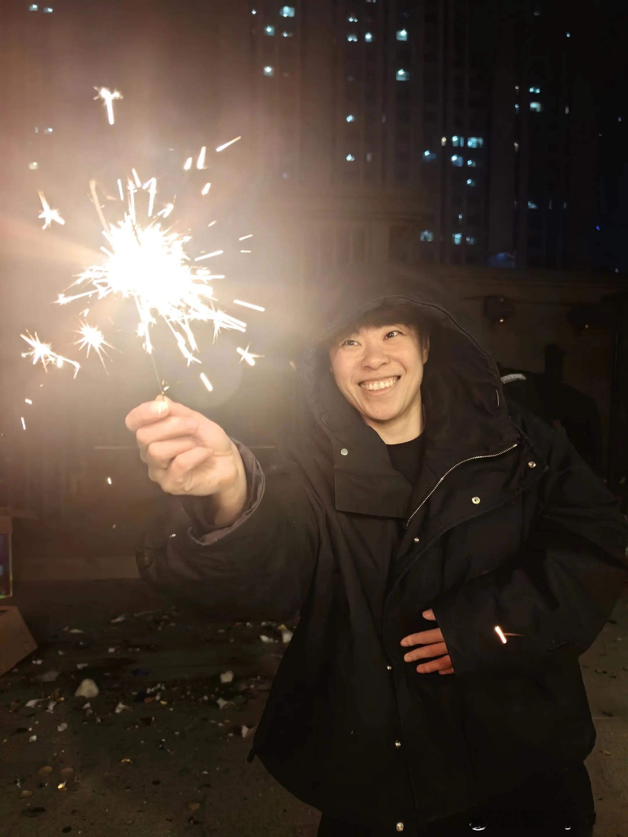 王艺迪：过年好🧨🎆🎉 