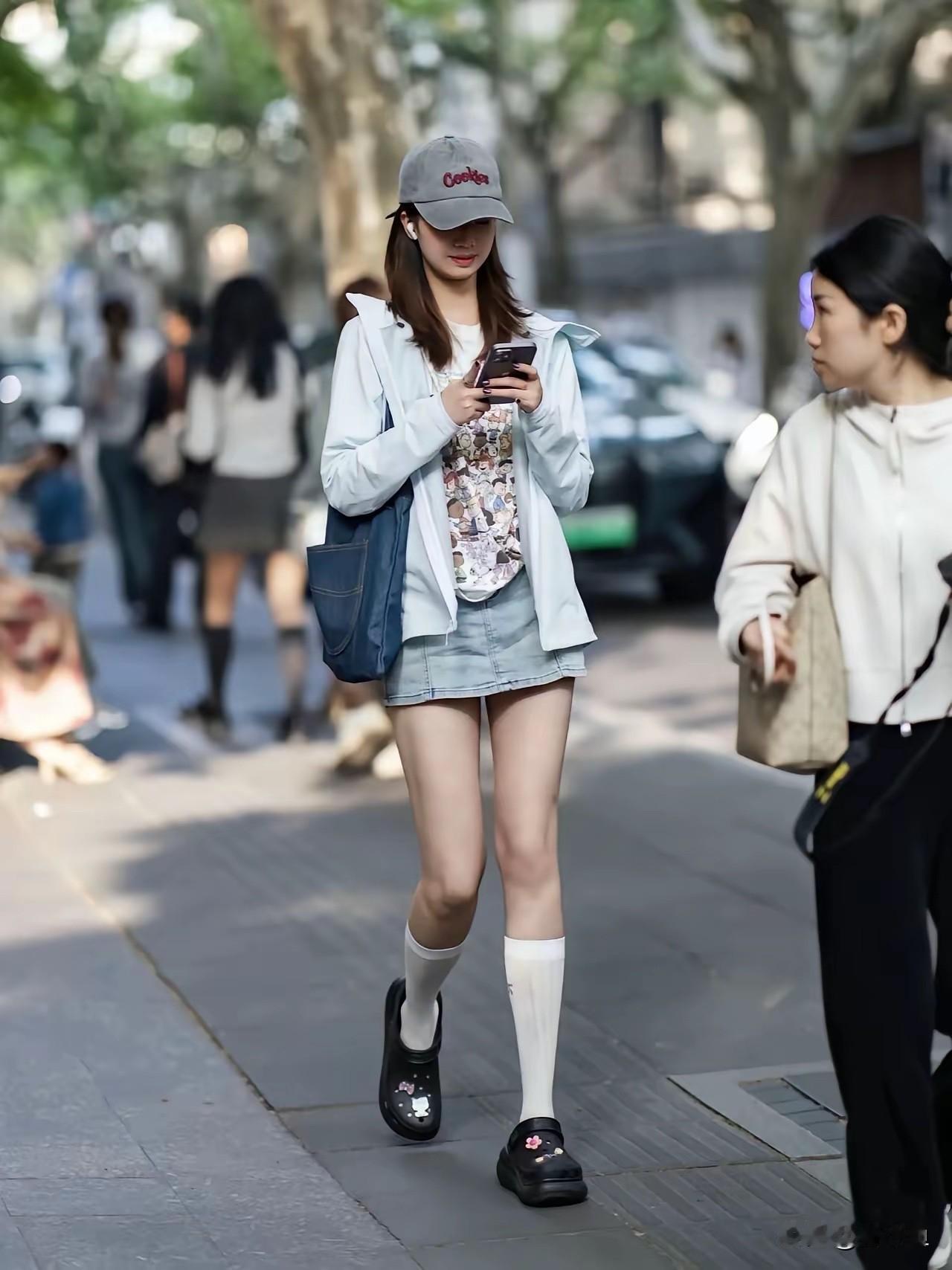 最近“给自己一句话，你会说什么”这个话题爆火，超6500万阅读量，3.8万人参与