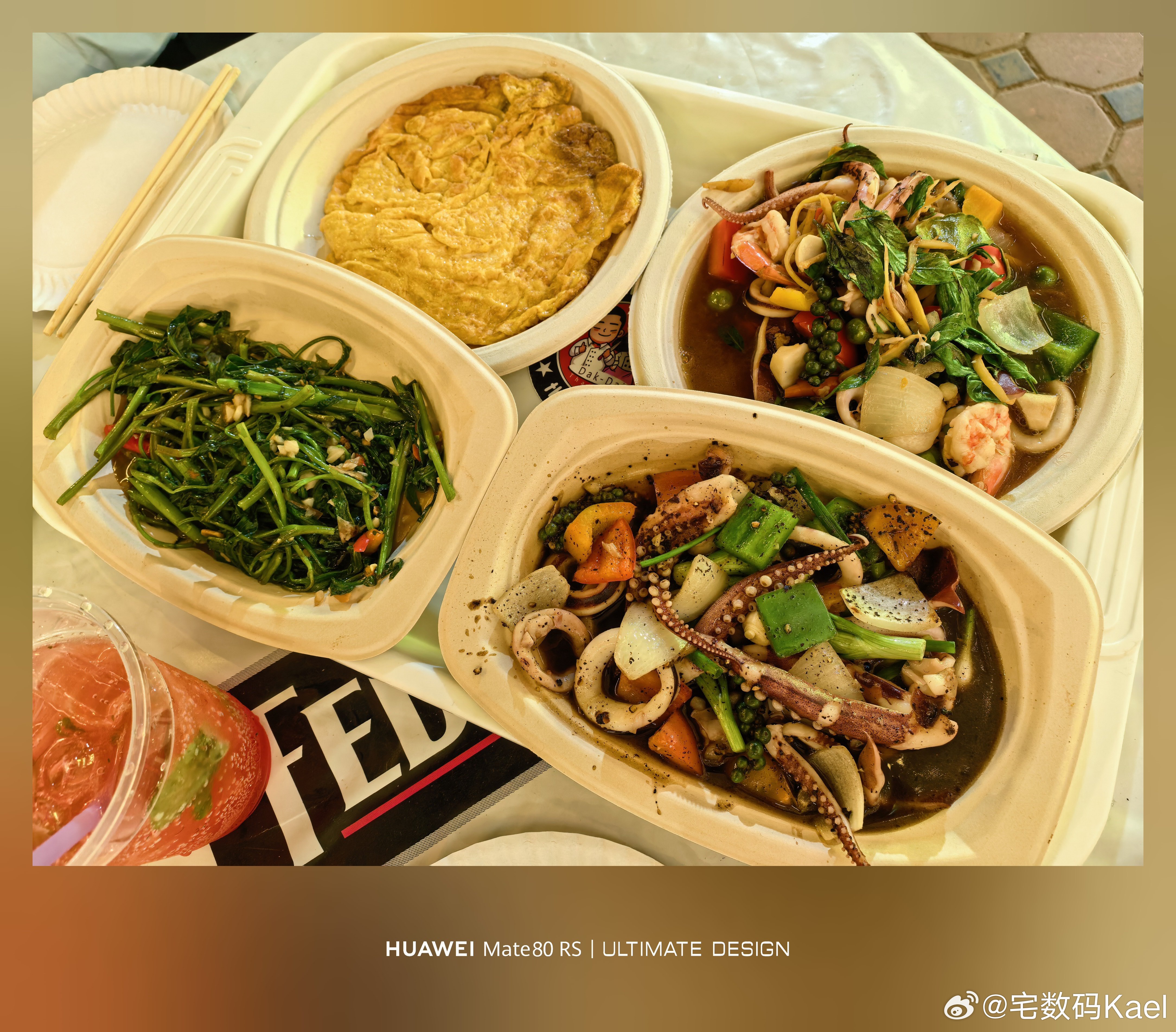 晚上跑出来，逛夜市咯！点了四个炒菜，一共510泰铢（折合110块钱），瞅着咋样？