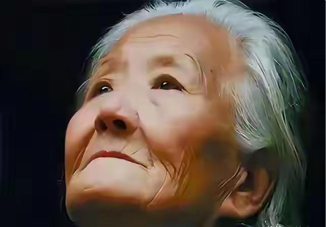 湖南邵阳一位88岁的老太，选择喝下敌敌畏，与世长辞！
她养育了6个子女，可年迈之