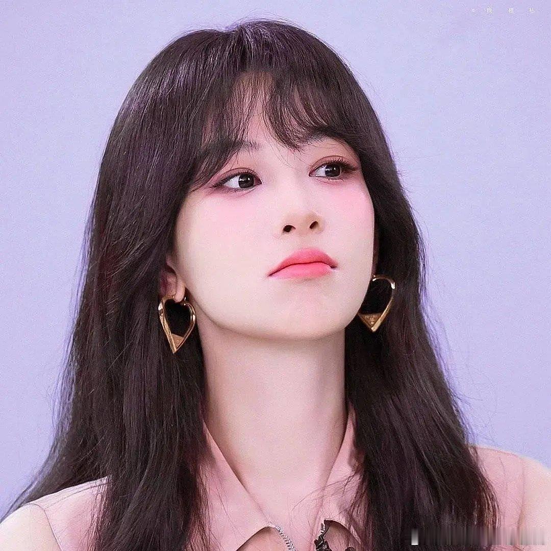 第一眼真的没认出来这是杨紫，大家觉得她变样了吗？ ​​​