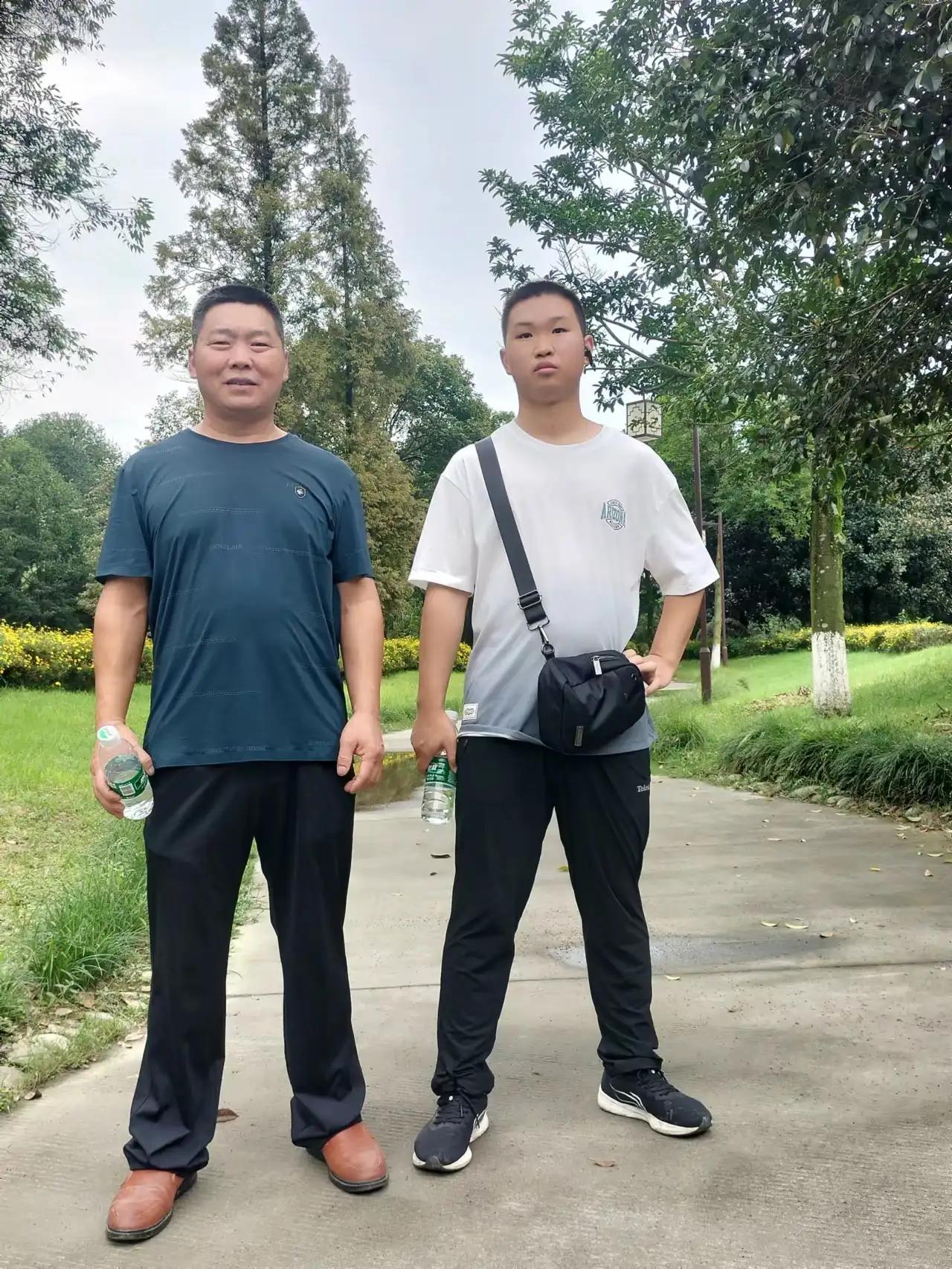 孩子今年高考连续受到打击，看着都让人心疼。艺术类本科B段志愿填报本以为十拿九稳，