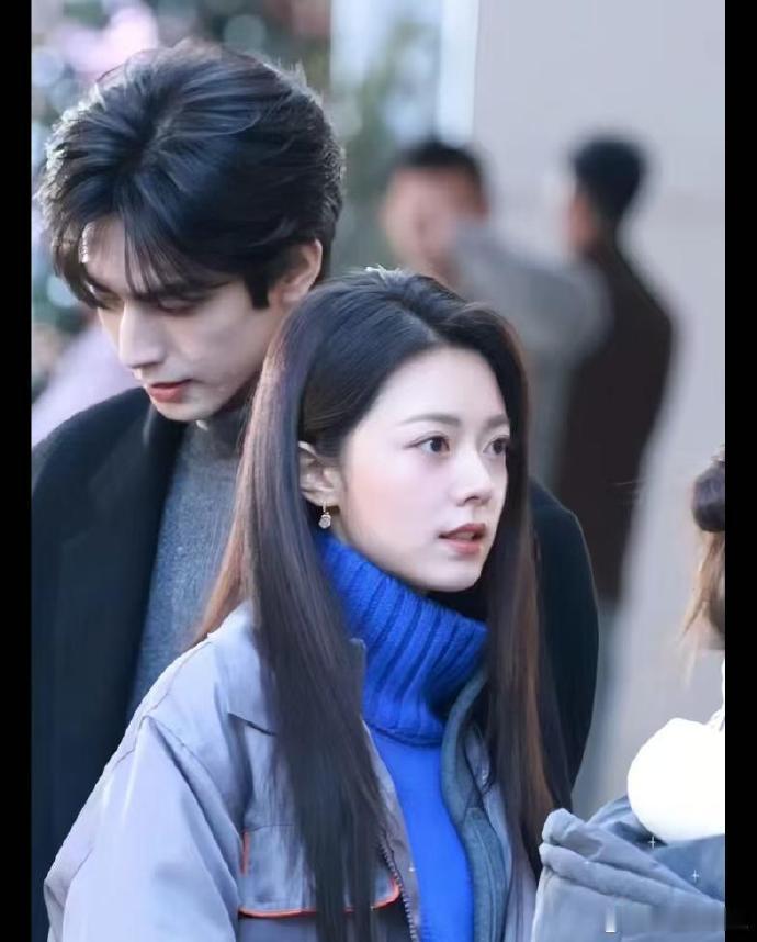 顾漫书里走出来的男女主 太会选人了 