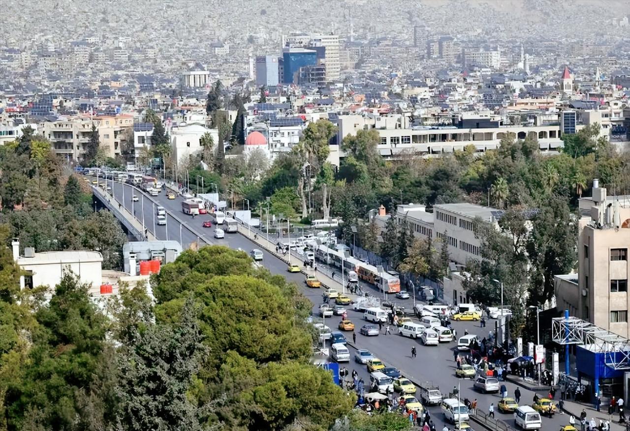 美媒突然有多名知情人士消息爆料，美国连着好几次游说叙利亚，想让叙方派兵去黎巴嫩东