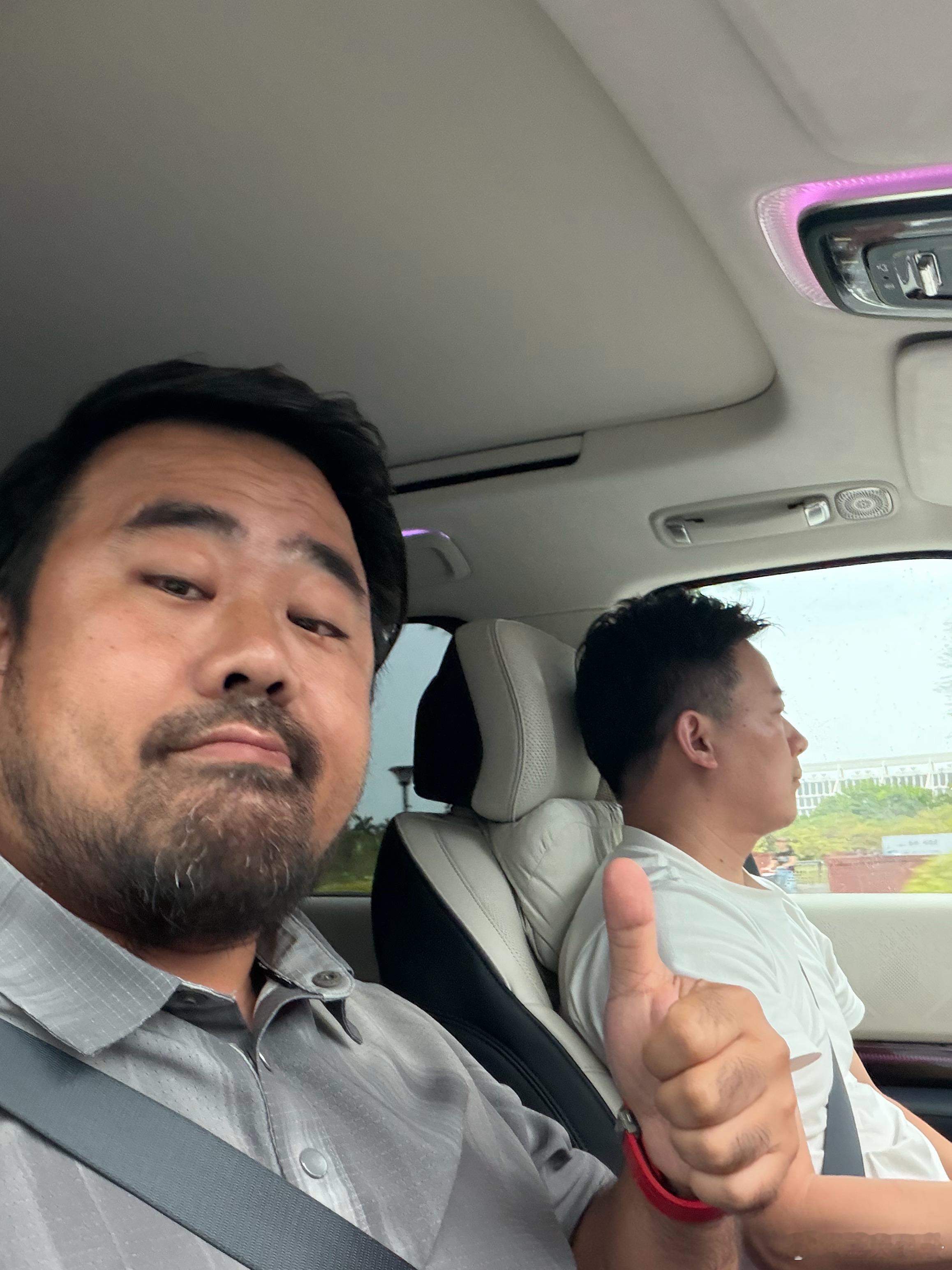 7点的飞机，此刻还在路上，这就是厦门的松弛感