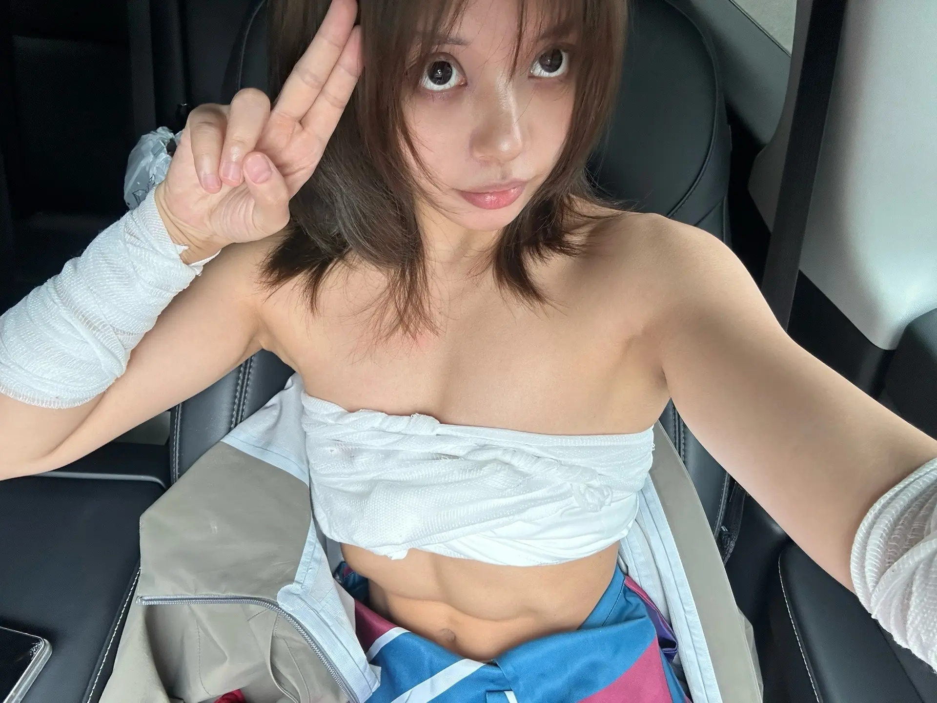放弃 或者倒在我的剑下。