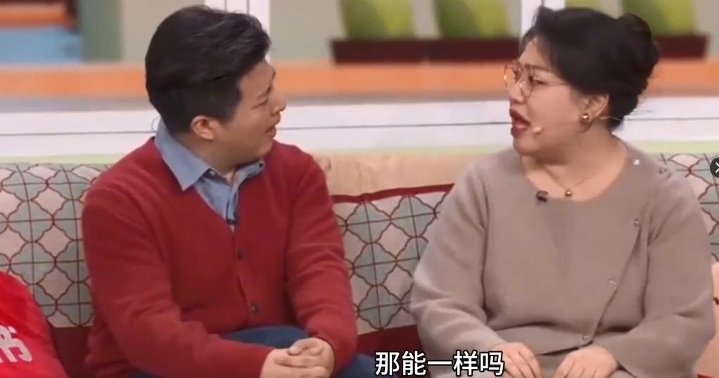 阿米尔汗为了拍《摔跤吧，爸爸》，先增肥后减肥60斤，练出一身腱子肉。

网友：哇