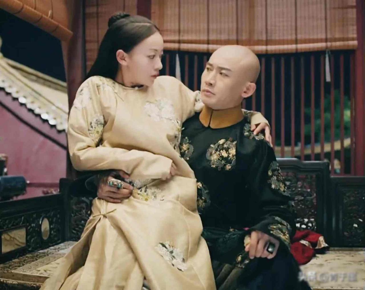 1766年，29岁的令妃刚生下第一个孩子，尚在月子期，乾隆皇帝就急不可耐地寻她侍