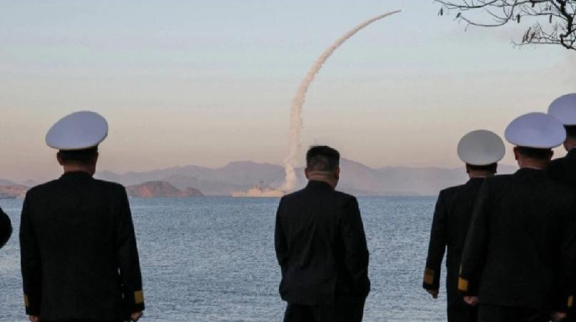 朝鲜今早于朝鲜半岛东部朝外海，发射多枚弹道导弹，是本月以来第四次试射导弹。

韩