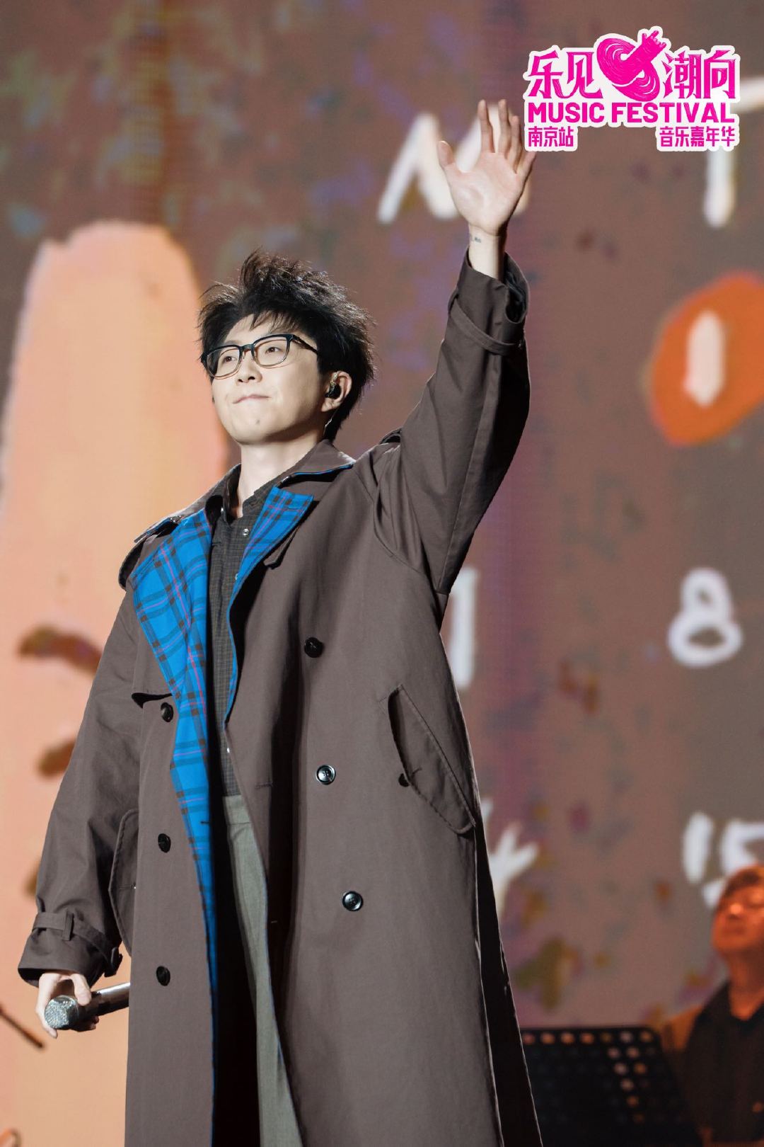 看完音乐节确诊CLIC快门型人格 ATMer的钱全送给音乐节了别人沉浸式听歌，我