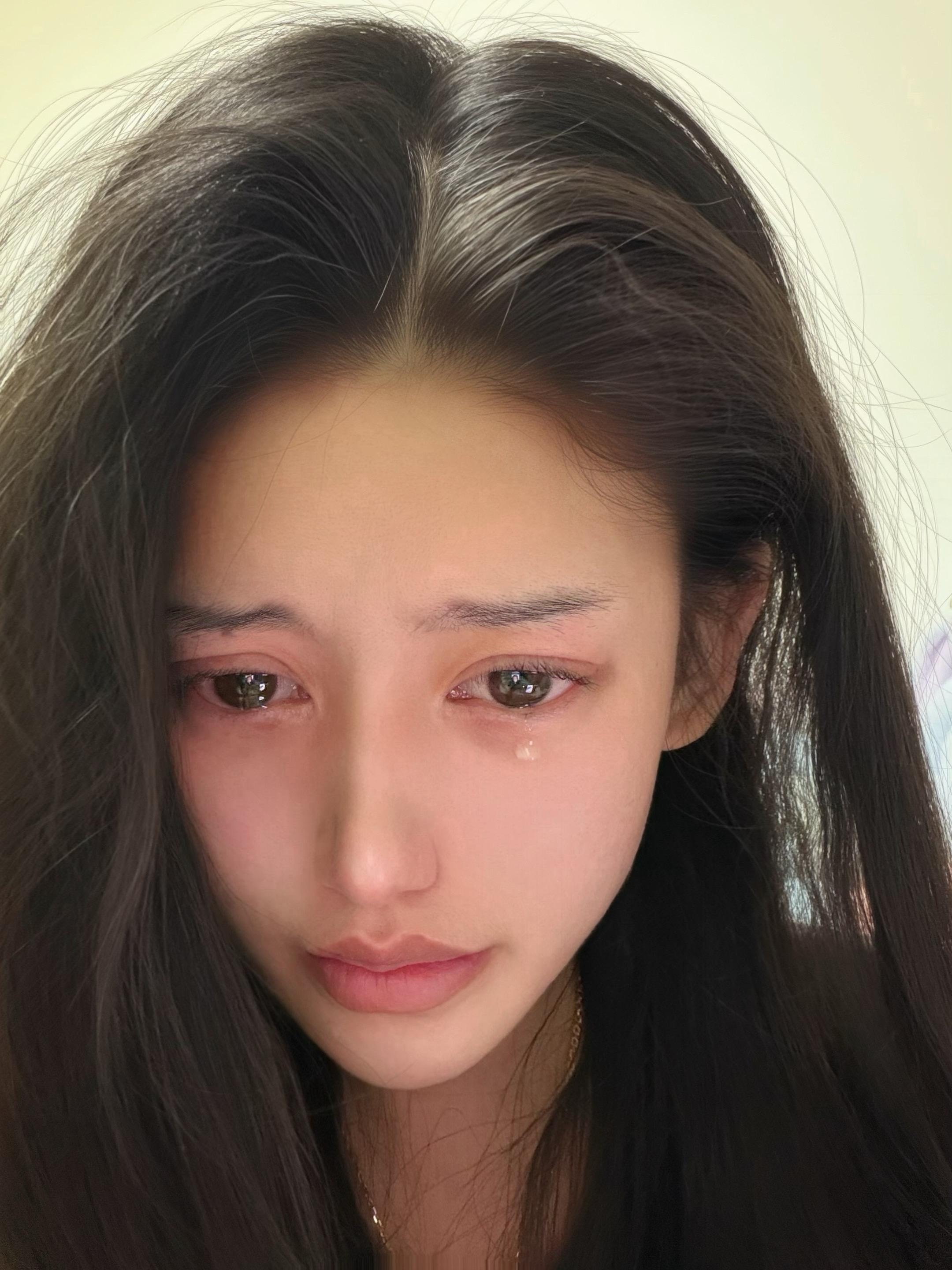 我只是一个受委屈只会想妈妈的小女孩