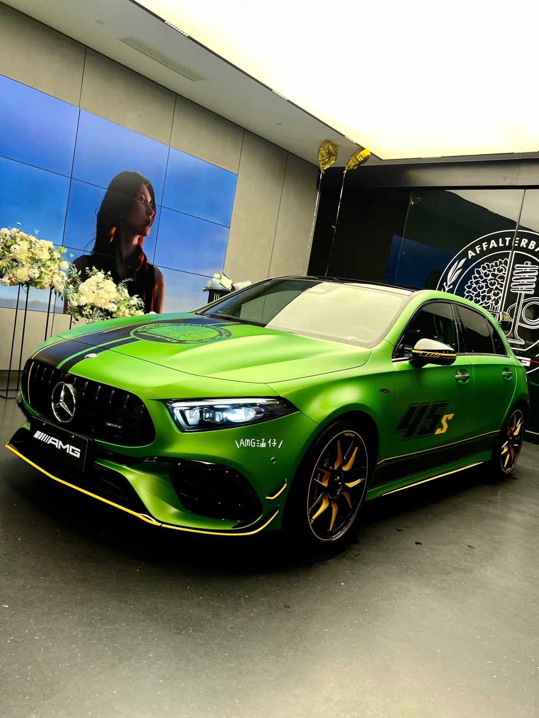 50多W让你拥有AMG GT-R同款配色小绿魔A45S