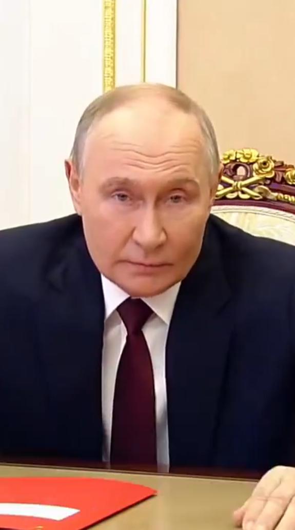 普京表示乌克兰并不急于实现和平
俄罗斯总统普京表示，俄罗斯能看出基辅并不急于通过