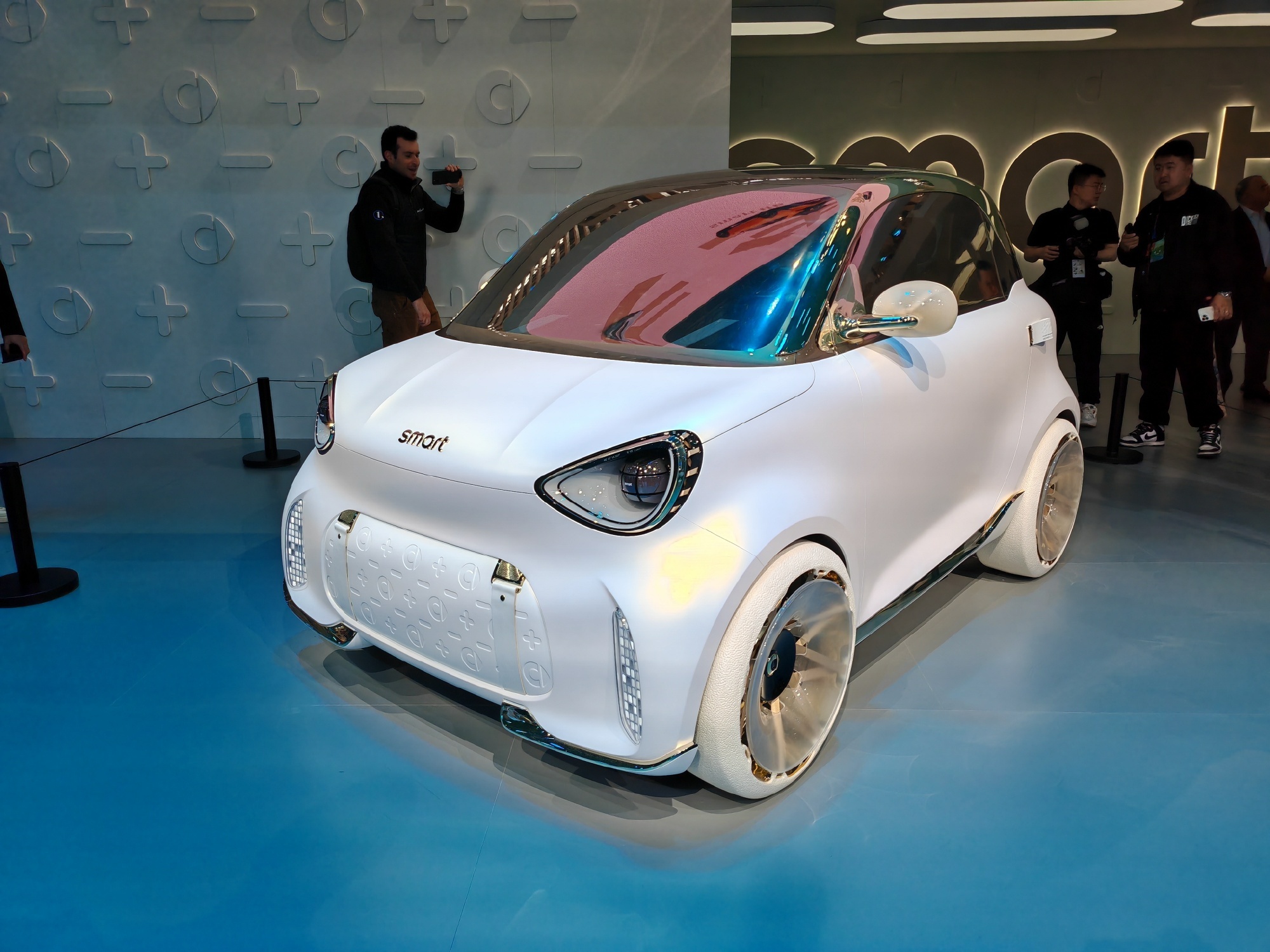 2026北京车展 全新smart精灵6号预售价18.99万元起；最新首发的sma