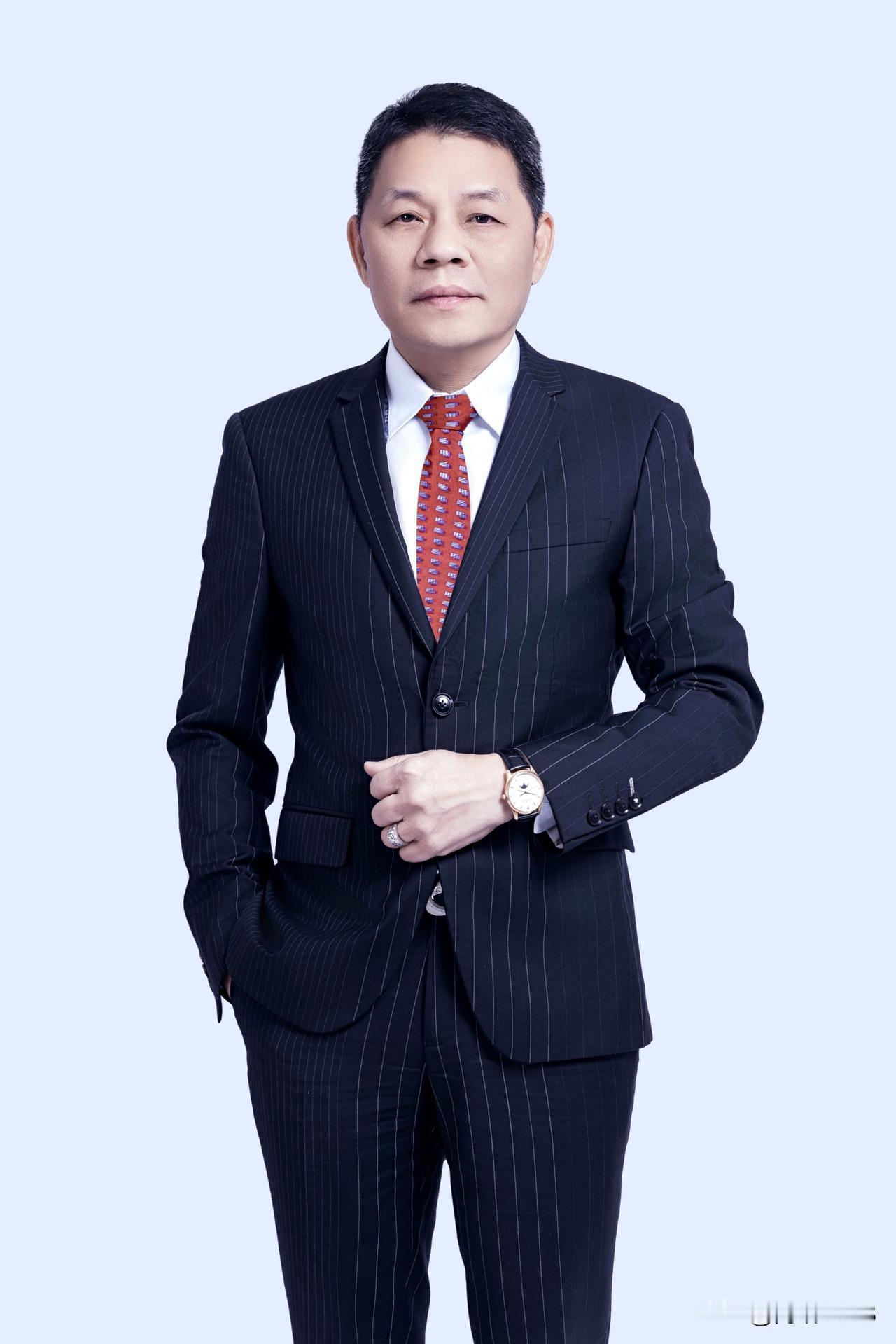 茂商人物简讯：廖亚旺，在茂名故事馆正式上线之际，其代表广东电白建设集团向茂商新媒