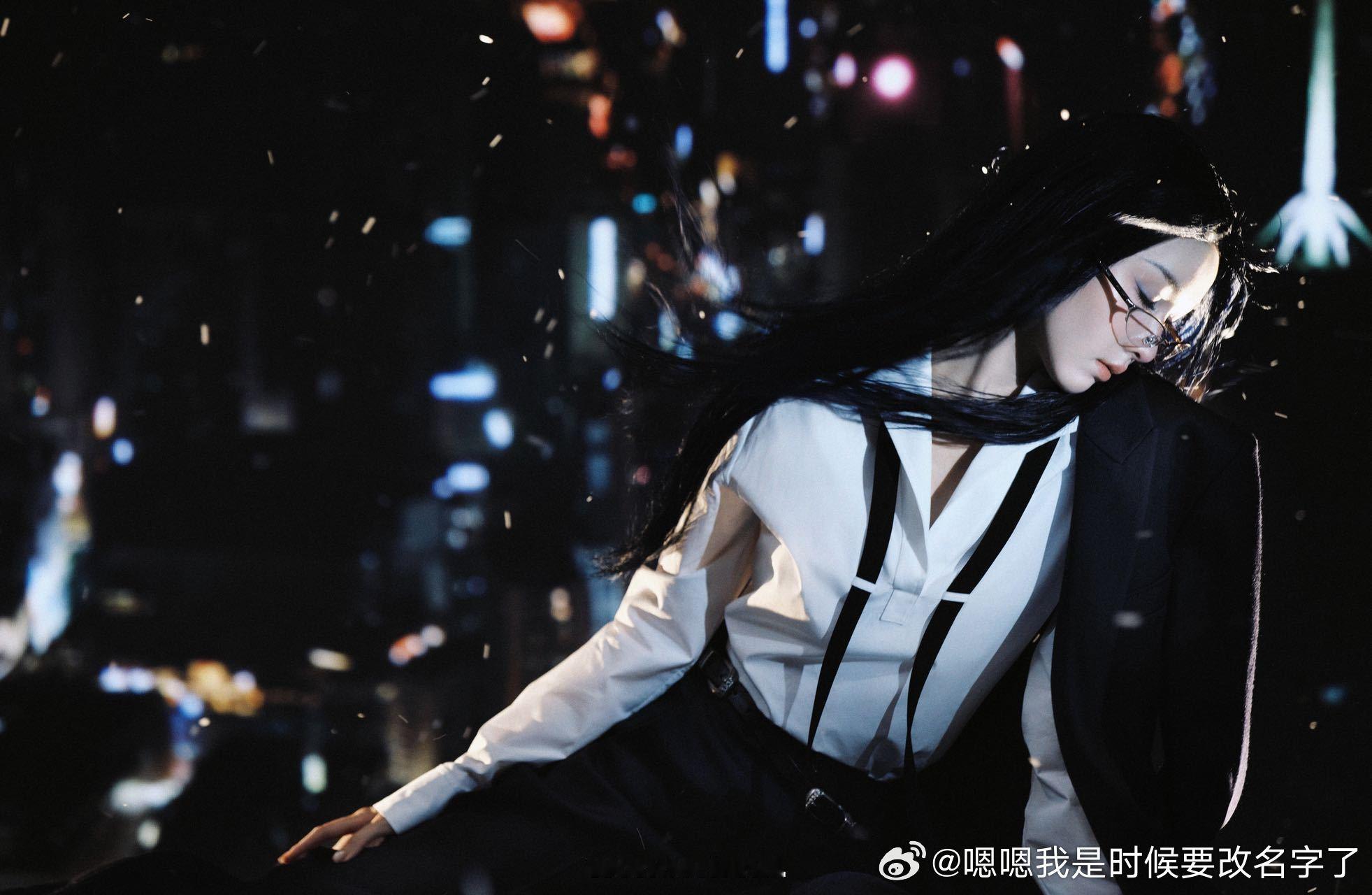 陈都灵解读楚朝人物内核提问陈都灵的时候，她认认真真听完然后轻声解答，那个温柔劲儿