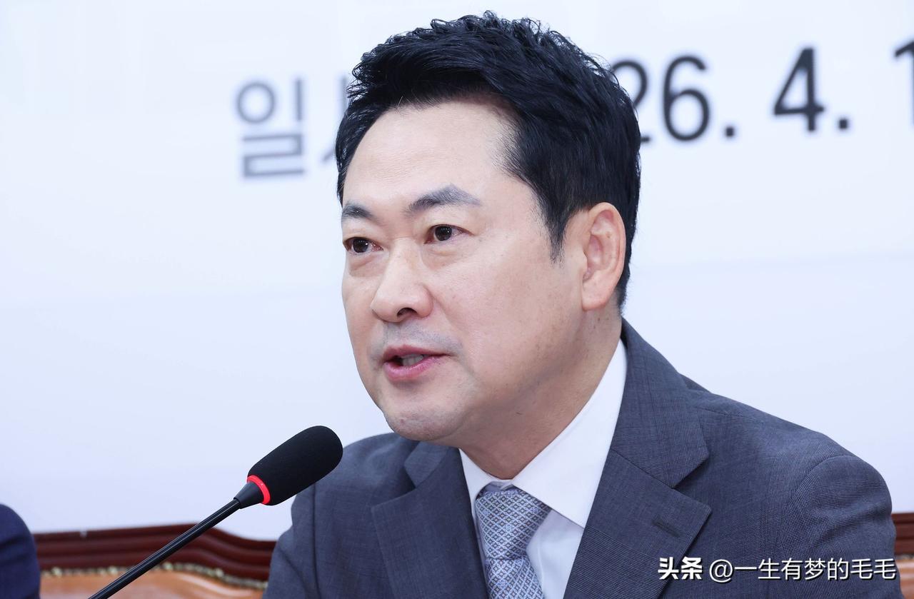 4月1日，韩国最大在野党国民力量党党首张东赫宣布，提名议员朴德馨出任新任公选管理