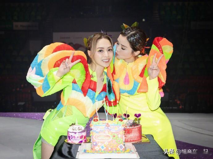 Twins演唱会为阿娇庆生，两姐妹的仪式感也太强了吧！

近日，Twins在红馆