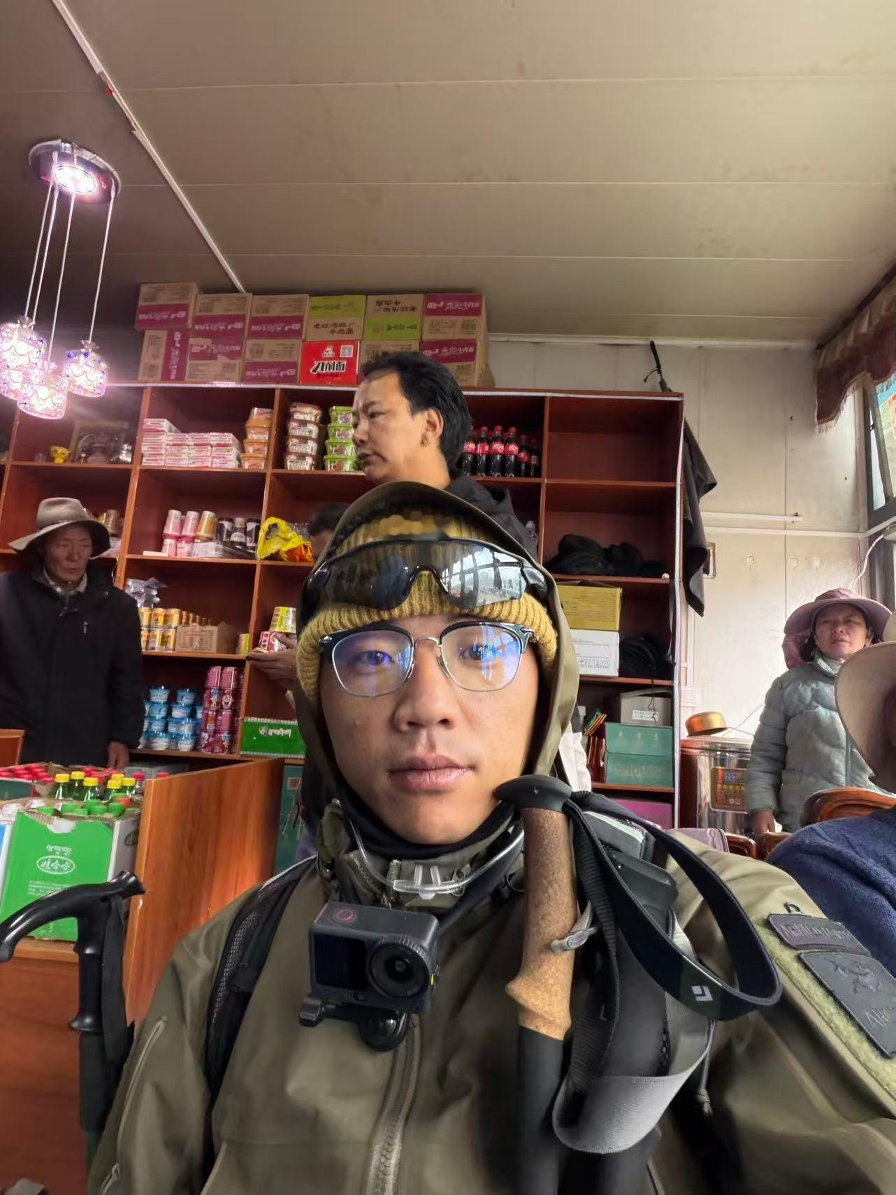 终于回我消息了。。。 