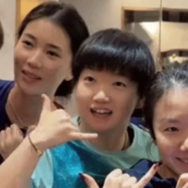 这张有点像西瓜小莎了