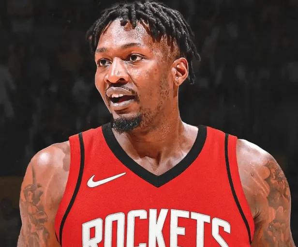 5000多万的合同，本赛季只出战了36场，最高分才8分，命中率就不提了。芬尼-史