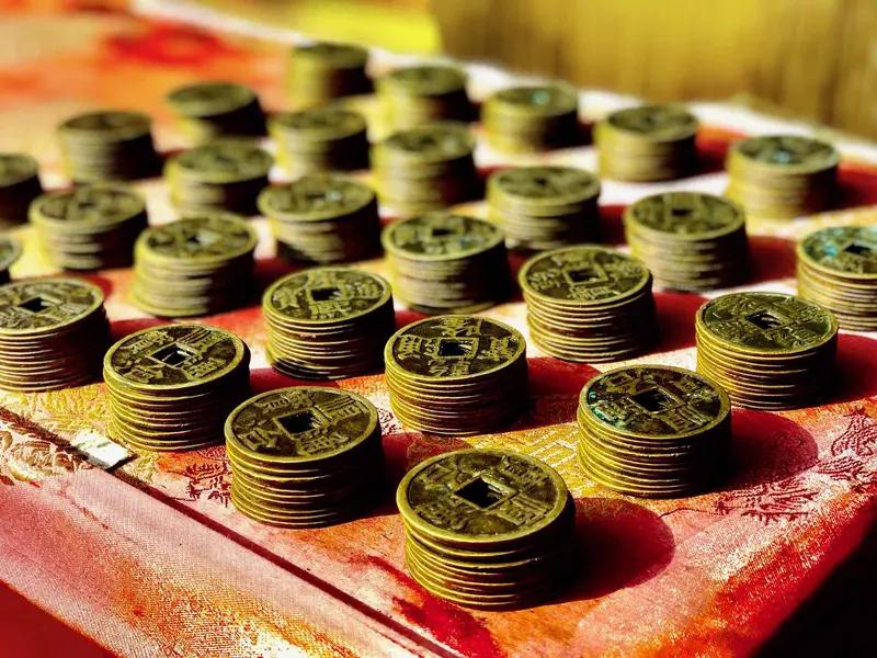 过年拜年，那可是春节超有仪式感的习俗。天南地北，拜年方式各有特色。以前，宁夏隆德