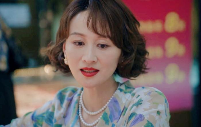 《野狗骨头》里，她明明很有能力，为什么不靠自己，偏要依靠男人？

魏明珍带着女儿