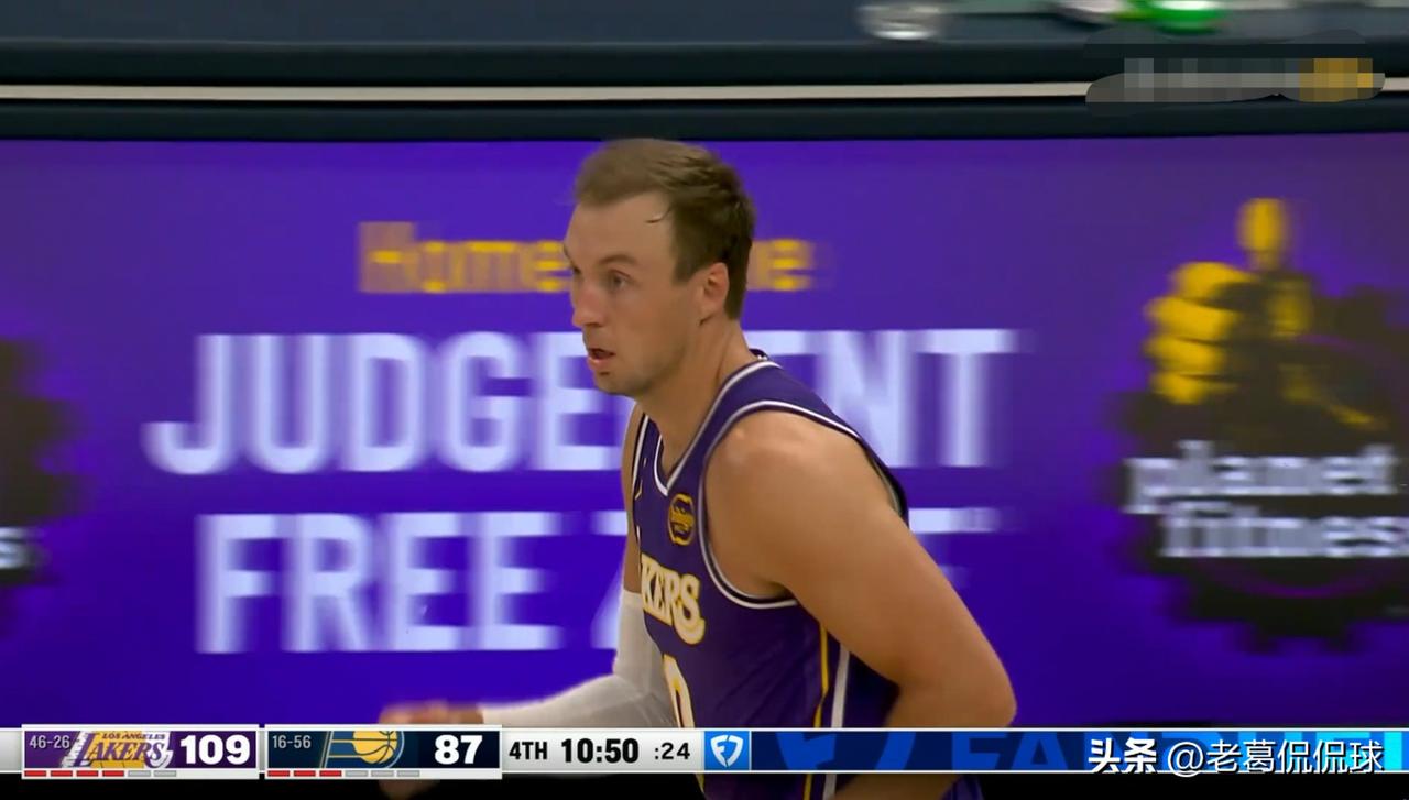 湖人神射手肯纳德真是防不住人！在今天湖人客场以137：130力克步行者的比赛中，