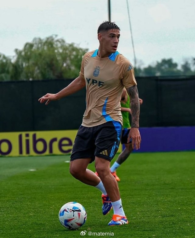 阿根廷国家队  莱昂纳多·巴莱尔迪因伤退出国家队3月份大名单，河床卢卡斯·马丁内