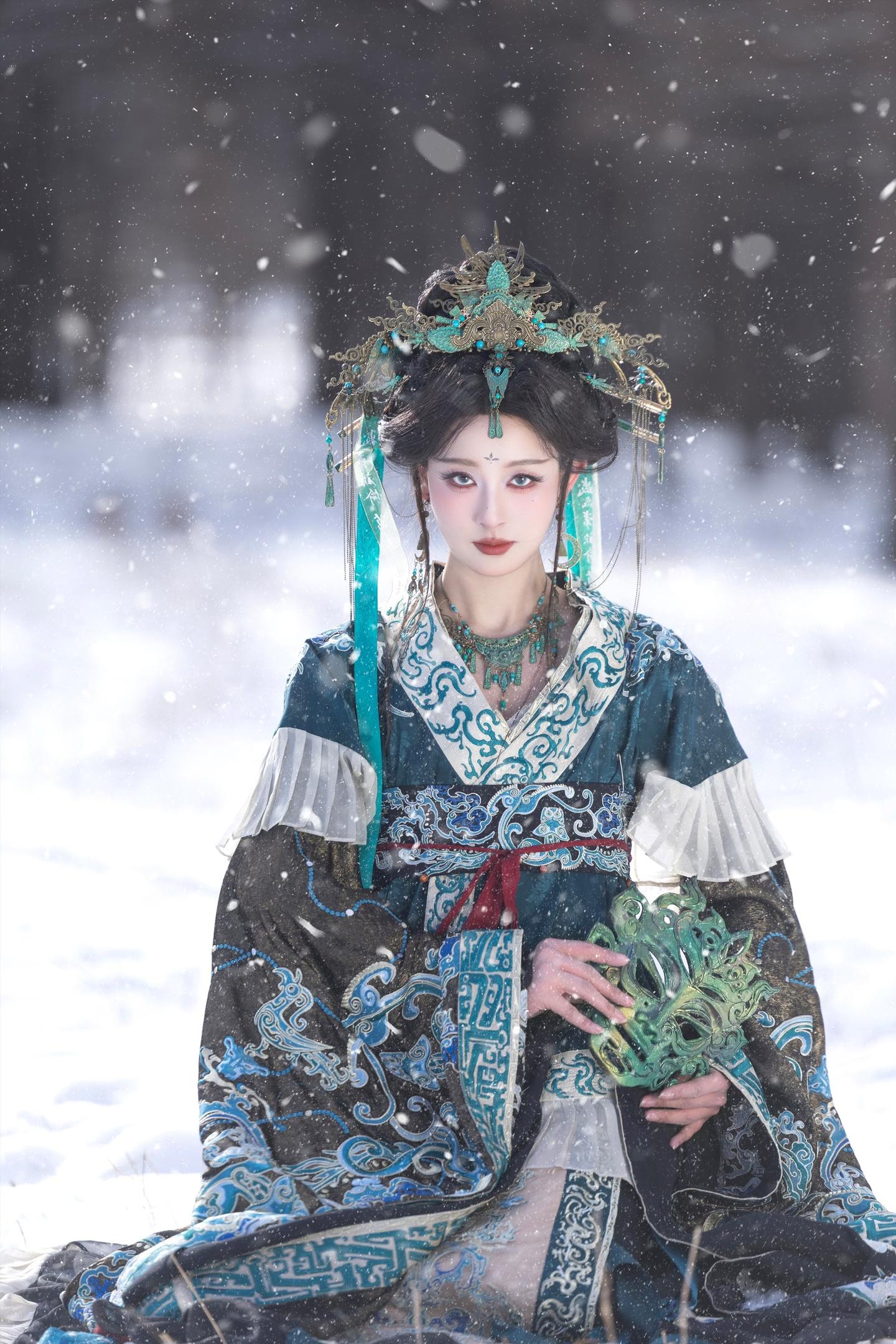 ‘ 器物无声、观其有魂 ’是被大雪掩埋的青铜器·迟