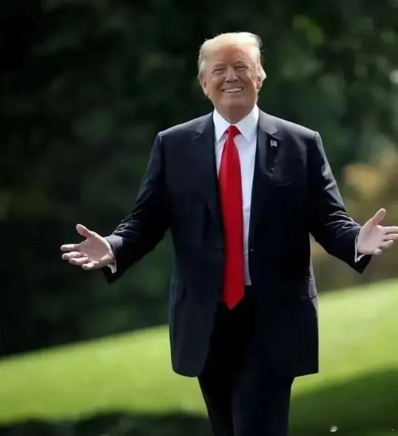 美国进入特朗普时代后，正在不断的衰落，这次中美博弈，美国已经输了。美国过去强大，