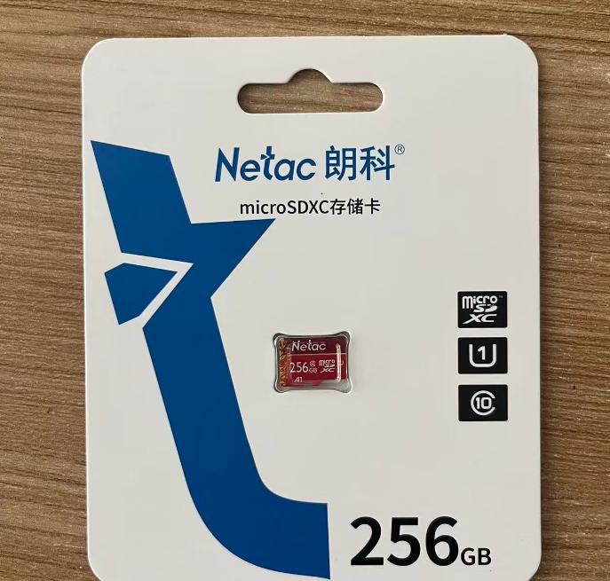 谁能想到？今年初之前，别说朗科这种品牌的TF卡了，更大品牌的闪迪、金士顿啥的TF