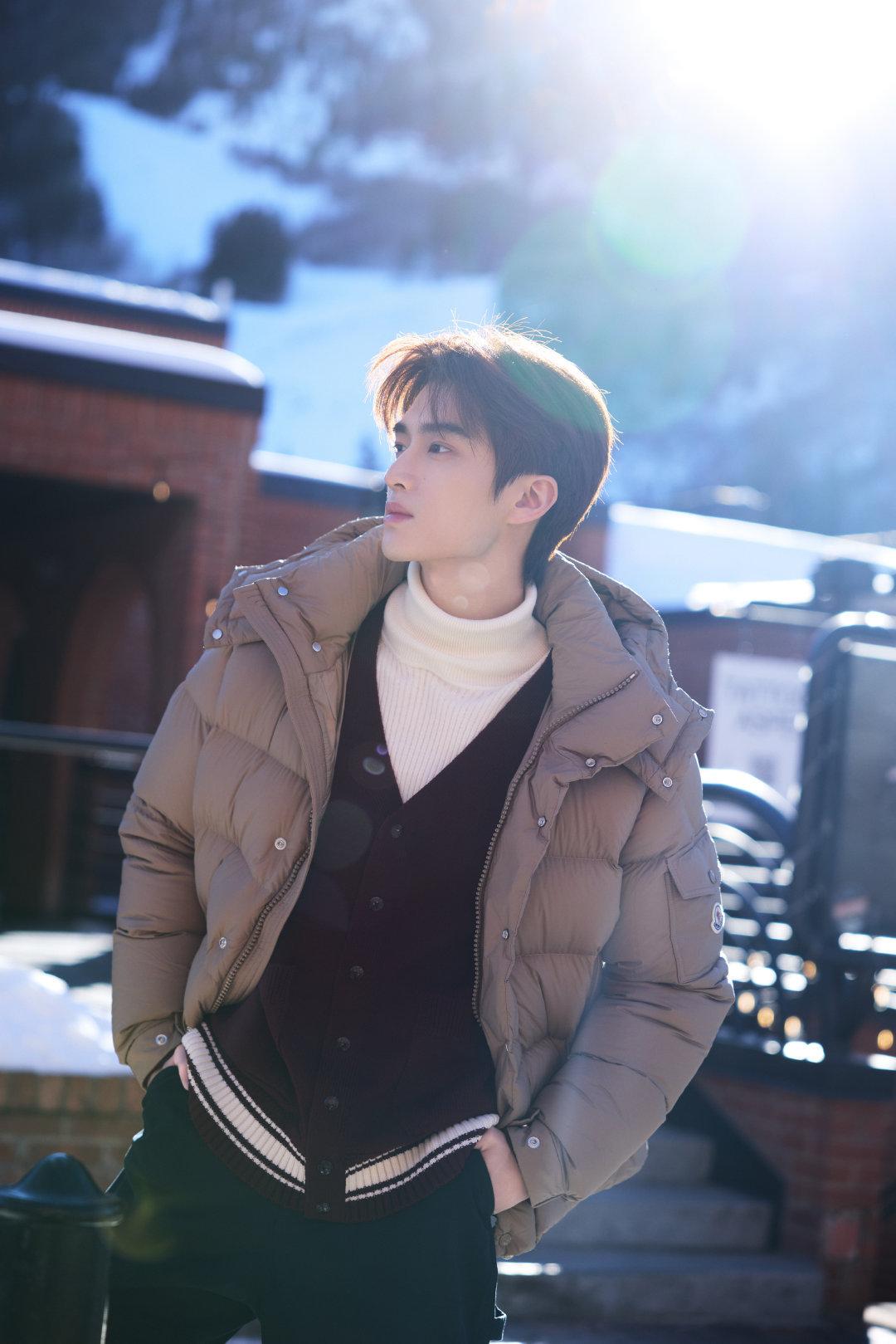 张康乐 zkl张康乐十万狂花入梦来 你是乱花欲渐中唯一用青睐燃烧的星火燎原