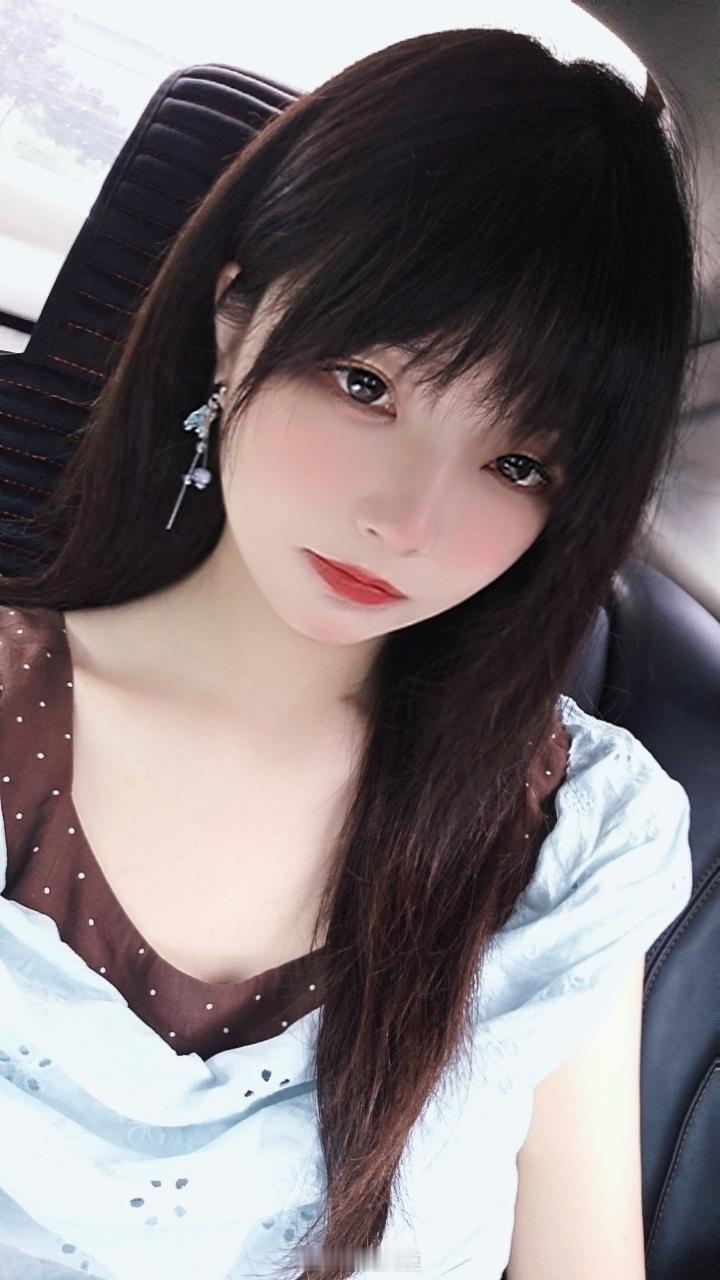 上班，不嘻嘻 