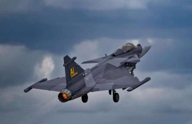 据说欧洲刚批准给乌克兰900亿欧元贷款，不到48小时，泽连斯基就要花出去至少20