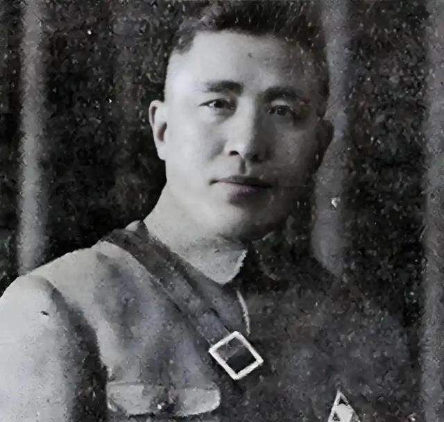 蒋介石日记评方振武，方振武刚直不阿，敢直呼“介石同志”，蒋氏日记中对其评价，多含