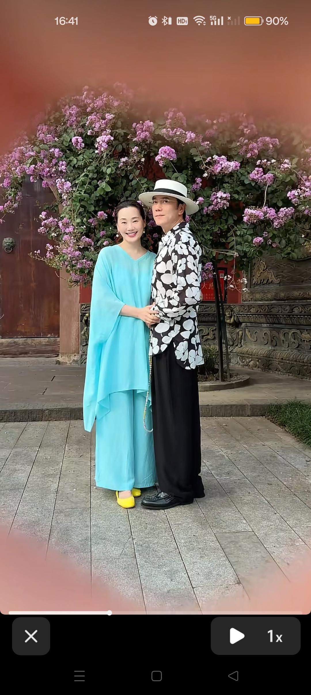 林依轮夫妇来成都旅游啦！😍
微笑脸，好美！西西老师面相修的真好[赞]



网