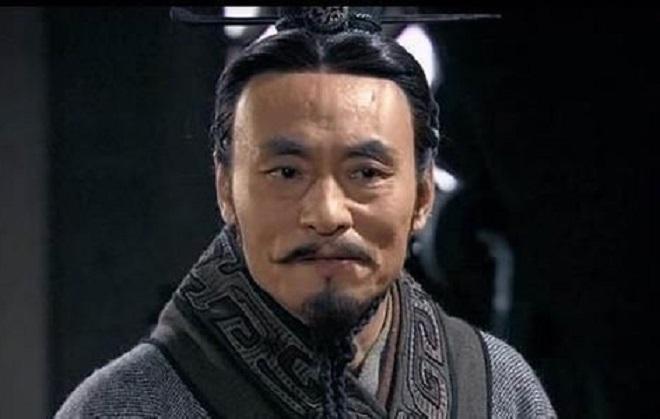 范睢：被塞进麻袋扔粪坑前，他数清了仇家后院三只乌鸦的落点、两口井的水位、四条狗的
