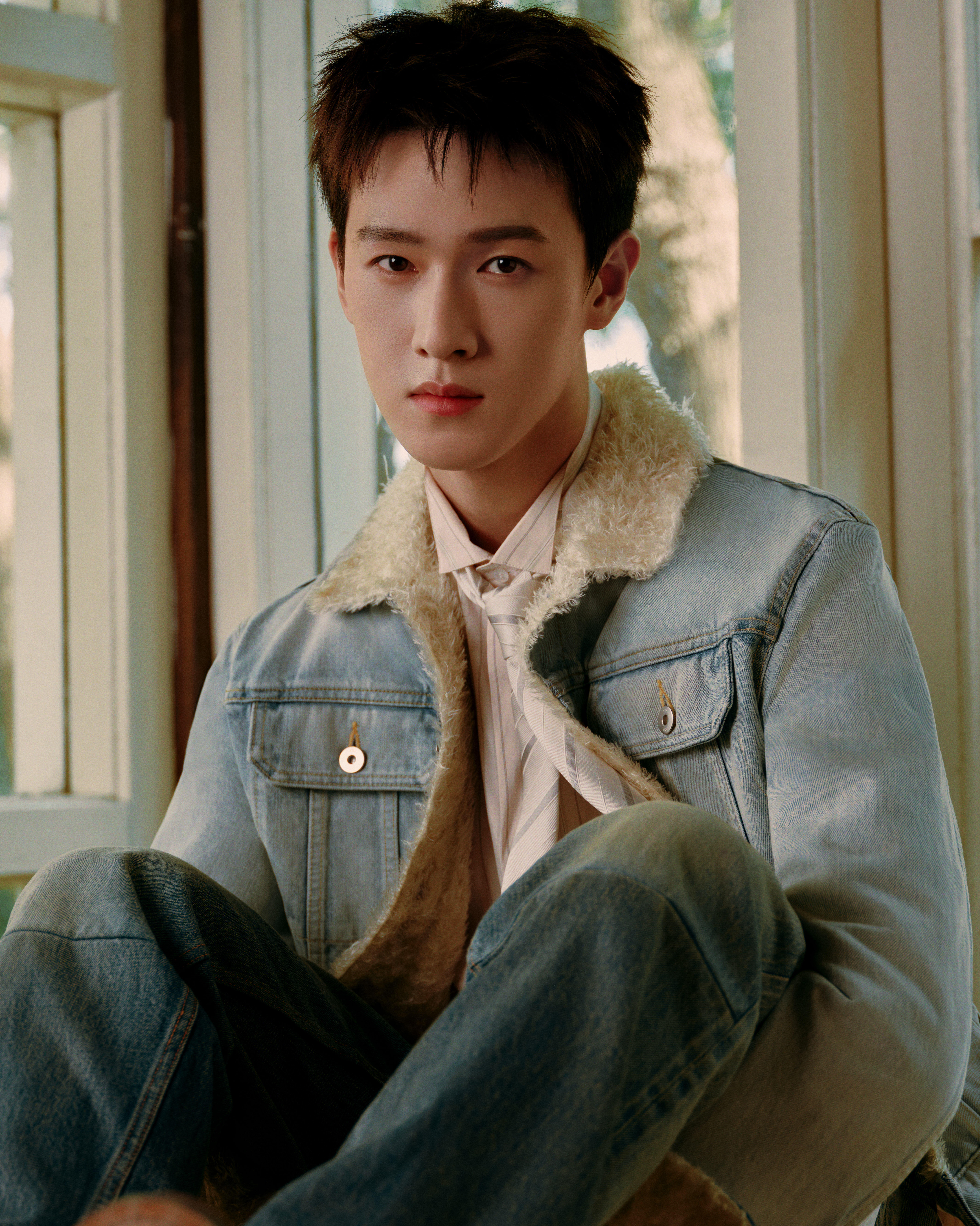 李昀锐 × Dior 二零二六夏季系列大片品牌大使出镜全新 Dior 2026夏